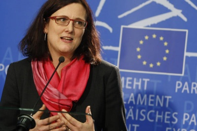 Malmstrom (Κομισιόν): Αναμένουμε ότι οι ΗΠΑ θα προτείνουν εξαίρεση της ΕΕ από τους δασμούς