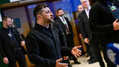 Περίπλοκη και με πολλαπλές μορφές η τριμερής σύνοδος Ρωσίας - ΗΠΑ - Ουκρανίας στο Abu Dhabi