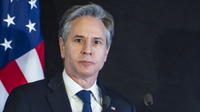 Blinken: Πρέπει να σταματήσουν οι επιθέσεις των Houthi εναντίον πλοίων στην Ερυθρά Θάλασσα