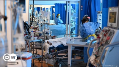 Βρετανία: Στο κενό το σύστημα υγείας λόγω τετραήμερης απεργίας των γιατρών - Αναβολή σε χιλιάδες χειρουργεία