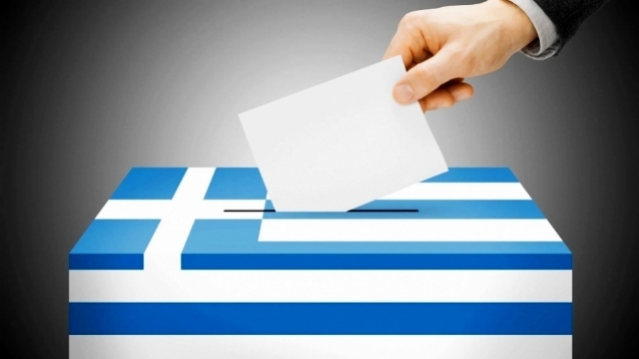 Δημοσκόπηση Interview: Μάχη Τσίπρα - ΠΑΣΟΚ για τη δεύτερη θέση - Η ακρίβεια «καίει» τη ΝΔ, το 26% των πολιτών ζητά μείωση ΦΠΑ