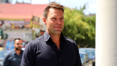 Πόθεν έσχες Στέφανου Κασσελάκη: Εισοδήματα πάνω από 1,6 εκατ. δολ. και ακίνητα στις ΗΠΑ