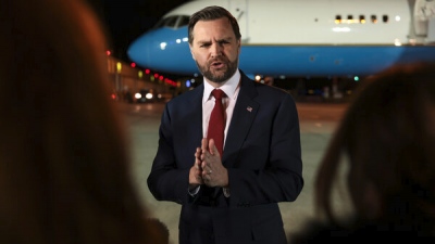 Vance (Αντιπρόεδρος ΗΠΑ) - «Βασίζομαι στη σύνεση των Ιρανών» - Θα απαιτήσουμε την παράδοση των πυρηνικών υλικών