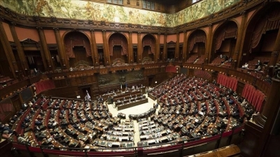 Σοκ στην Ιταλία – Γερουσιαστής του Δημοκρατικού Κόμματος βρέθηκε νεκρός στο γραφείο του