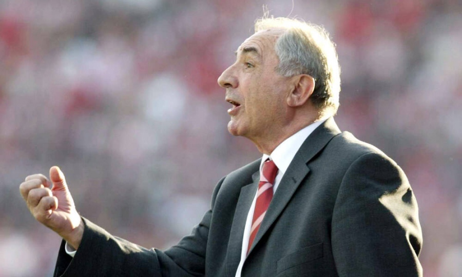 Πένθος στο ελληνικό ποδόσφαιρο - Πέθανε ο Γιάννης Κόλλιας