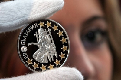 «Τρόλεϊ» καταστροφής: Χειρότερη από την Ελλάδα η Βουλγαρία – Tο ευρώ στην τελική ευθεία για τον γκρεμό, μοιραίο λάθος από ΕΕ