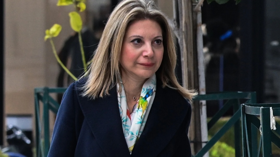 Ντόμινο καταστροφής στα κομματίδια φέρνει η Καρυστιανού - Βουλευτές και στελέχη σε αναβρασμό για την επόμενη μέρα