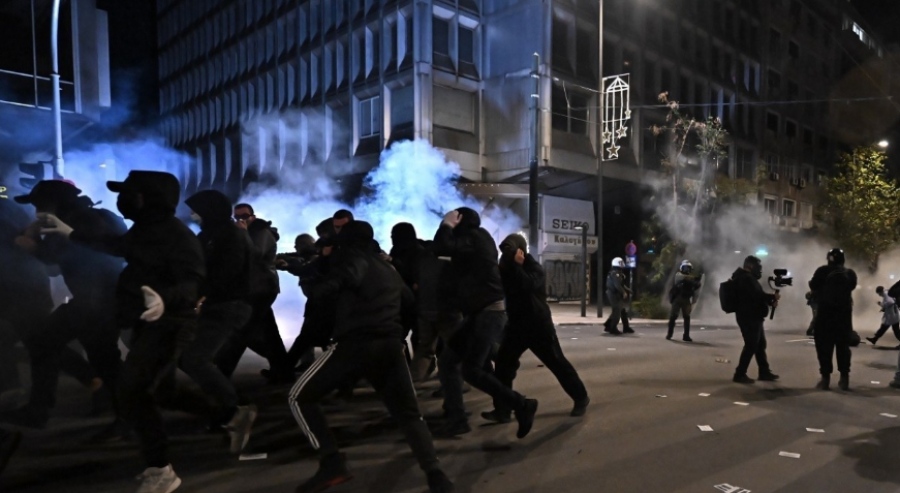 Επεισόδια στην Αθήνα στις πορείες για τη μνήμη του Αλέξανδρου Γρηγορόπουλου