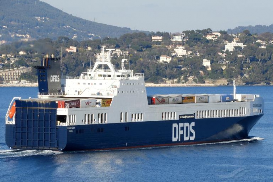 Ρεσάλτο από τις ιταλικές ειδικές δυνάμεις σε τουρκικό πλοίο στη Νάπολη για την αποτροπή πειρατείας