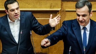 Μετωπική στη Βουλή - Μητσοτάκης: Κάντε πρόταση δυσπιστίας αν πιστεύετε ότι υπάρχει θέμα Δημοκρατίας - Τσίπρας: Θράσος