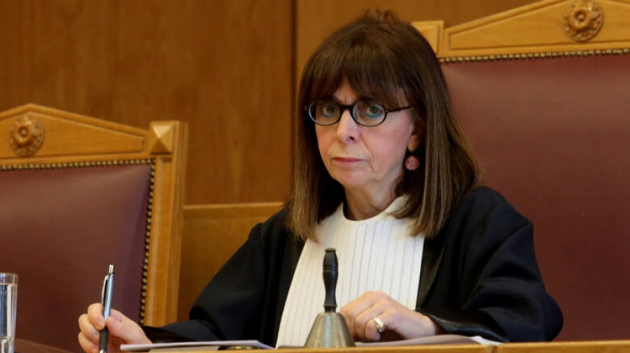 Έως μηδενικής πολιτικής βαρύτητας, χωρίς καμία κοινωνική αναφορά, άχρωμη η προτεινόμενη Πρόεδρος της Δημοκρατίας