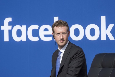 CNN: O Mark Zuckerberg θα καταθέσει ενώπιον του Κογκρέσου - Νέα πτώση για τη μετοχή του Facebook