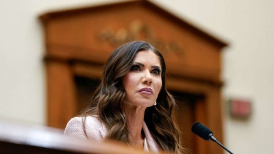 Γιατί ο Trump απέλυσε την Kristi Noem από υπ. Εσωτερικής Ασφάλειας - Ποιος είναι ο «MAGA Warrior», Markwayne Mullin