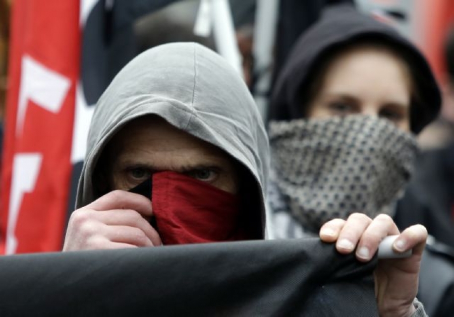 Αντιεξουσιαστές απειλούν με σφαίρες δικαστικό λειτουργό