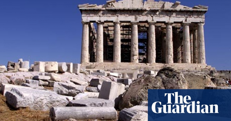 Guardian: Οι Έλληνες επιλέγουν να ξεχάσουν τη γλώσσα τους, το γύρισαν στα Greeklish