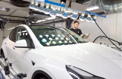 Με ηλεκτρικό αυτοκίνητο το καλοκαίρι: Πόση αυτονομία καταναλώνει το κλιματιστικό;