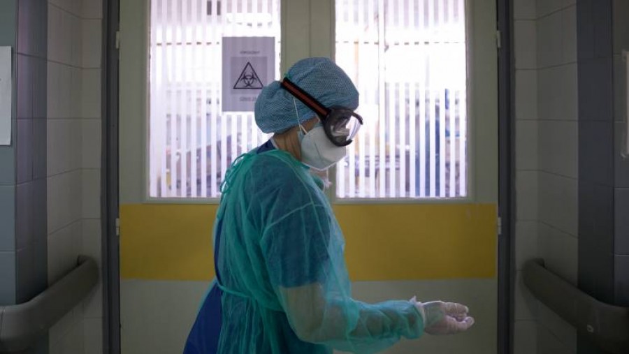 Αυστηρά περιοριστικά μέτρα για τον κορωνοϊό στα Χανιά - Τι θα ισχύει από τις 25/8