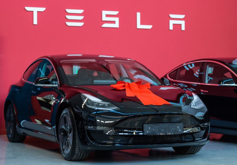 Tesla: Φθηνότερο κατά 8% το Model 3 στην Κίνα