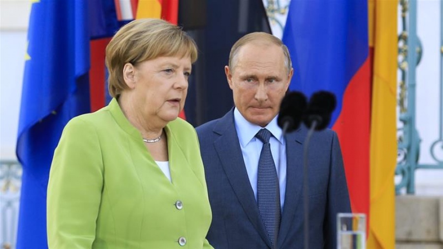 Ο Putin ενημέρωσε τη Merkel για τις συνομιλίες που είχε με τον Erdogan για διευθέτηση της κρίσης στη Συρία
