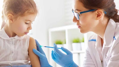 ΗΠΑ: Γιατί οι  γονείς αρνούνται μαζικά να εμβολιάσουν τα παιδιά τους - Ο ιός τείνει να γίνει ενδημικός και οι νεότεροι εμφανίζουν λιγότερο σοβαρή νόσηση