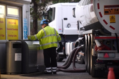 Ξεφεύγει το diesel στη Μεγάλη Βρετανία: Ξεπέρασε τα 2,60 δολ. ανά λίτρο, επιστρέφει ο εφιάλτης των ανατιμήσεων
