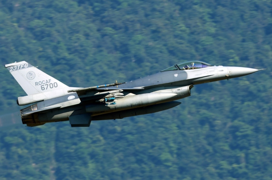 Ατύχημα στην Ταϊβάν - F-16 συνετρίβη κατά τη διάρκεια εκπαιδευτικής πτήσης