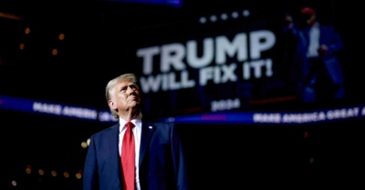 Παγκόσμιος τρόμος με τη στρατηγική Trump - Οι ΗΠΑ σχεδιάζουν να στραγγαλίσουν Κίνα και Ρωσία αλλά ο κίνδυνος είναι τεράστιος