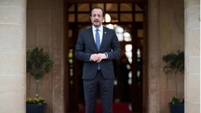 Εφιάλτης στην Κύπρο: Στο στόχαστρο ο Χριστοδουλίδης για ρωσικές κυρώσεις και αδήλωτα κεφάλαια – Η «υβριδική» απειλή και το τέλος της αξιοπιστίας