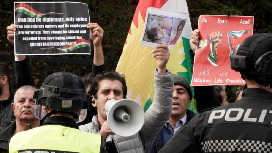 Ιράν: Σκληραίνουν τη στάση τους οι αρχές  - Πρώτη καταδίκη σε θάνατο «ταραξία»