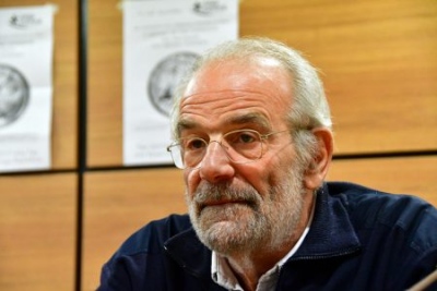 Αλαβάνος: Ο Τσίπρας να γονατίσει και να ζητήσει συγγνώμη...