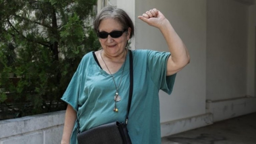 Η Ιωάννα Κολοβού άρχισε έρανο για να σώσει το σπίτι της αλλά μετά διέγραψε την ανάρτηση