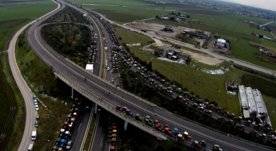 Ελληνική Λύση: Τα μόνα μπλόκα που υπάρχουν είναι αυτά της αστυνομίας