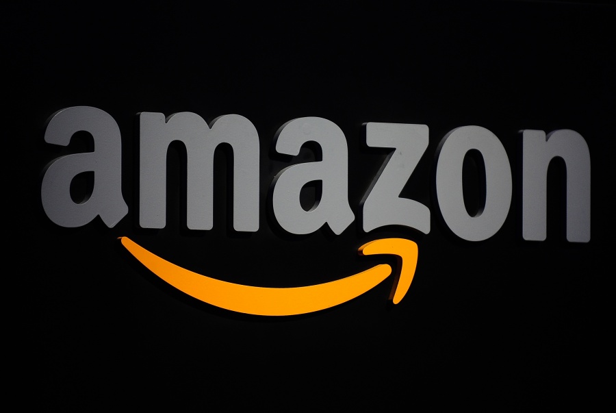 Η Amazon στο στόχαστρο της Κομισιόν - «Πόλεμος» Γαλλίας - ΗΠΑ για τους φόρους