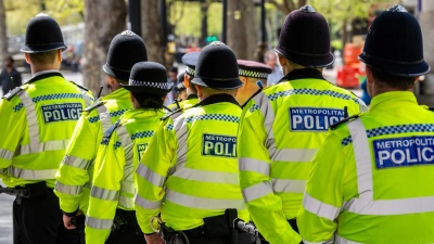 Διώξεις χριστιανών στη Βρετανία - Η αστυνομία συλλαμβάνει κήρυκες στους δρόμους