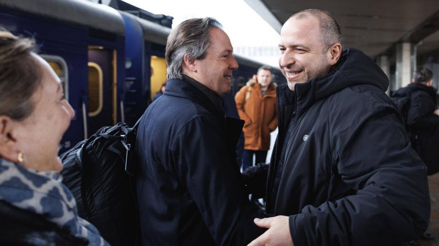 Ύποπτη συνάντηση - Δυτικοί σύμβουλοι Εθνικής Ασφαλείας καταφθάνουν στην Ουκρανία