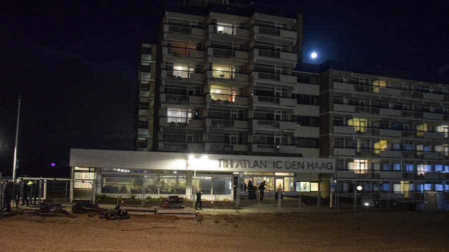 Βουλιάζει η Ολλανδία από μετανάστες - 10.000 αιτούντες άσυλο σε ατελείωτες διακοπές σε ξενοδοχεία και κρουαζιερόπλοια