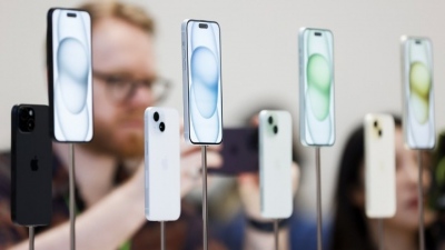 Το Βέλγιο εξετάζει το νέο iPhone αφού η Γαλλία σταμάτησε τις πωλήσεις του λόγω ακτινοβολίας