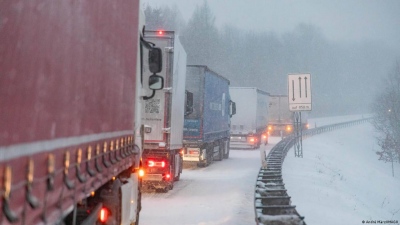 Χωρίς τρένα και με κλειστά σχολεία η βόρεια Γερμανία