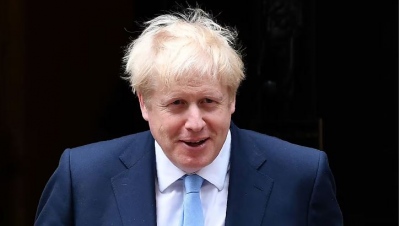 Συγγραφέας να σου πετύχει! - Με το ChatGPT γράφει βιβλία ο Boris Johnson και το... λατρεύει!