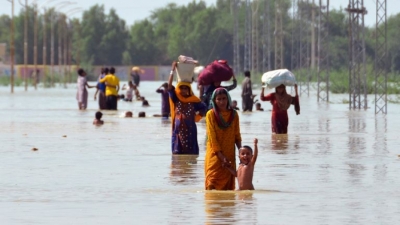 Πακιστάν: Εκατοντάδες χιλιάδες οι αποκλεισμένοι από τις πλημμύρες - Φόβους για εμφάνιση ασθενειών εκφράζει ο ΠΟΥ