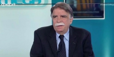 Βατόπουλος (καθ. Μικροβιολογίας): Ο ιός κυκλοφορεί πολύ λίγο – Μεγάλη πρόκληση ο τουρισμός όταν ανοίξουν τα αεροδρόμια