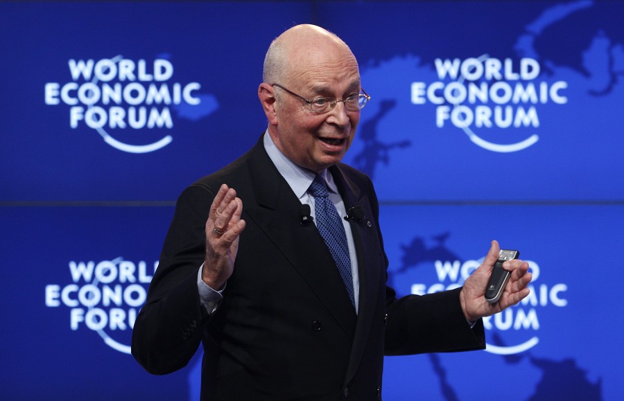 Schwab (WEF): Η πανδημία έδειξε ότι ο νεοφιλελευθερισμός στη σημερινή του μορφή έκλεισε τον κύκλο του