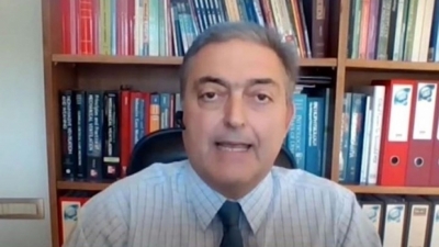 Βασιλακόπουλος: Σίγουρο το 4ο κύμα της πανδημίας - Θα αφορά ανεμβολίαστους