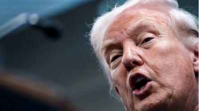 Πρωτοφανές ξέσπασμα Trump κατά δημοσιογράφου του Reuters: «Είσαι αηδιαστικός και ηλίθιος, φαίνεσαι χάλια!»