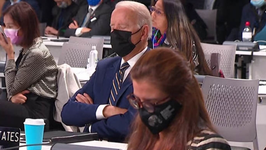 Trump: «Ο Biden αποκοιμήθηκε στη Σύνοδο για το Κλίμα από βαρεμάρα»