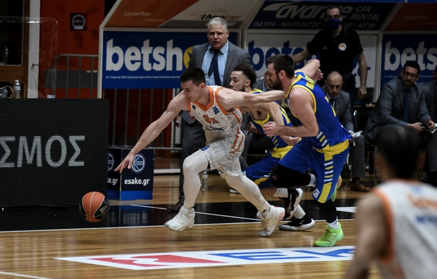 Προμηθέας Πάτρας - Περιστέρι: Ένα τσιγάρο... δρόμος (video)