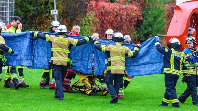 Σοκ στη Γερμανία - Ενέδρα θανάτου σε δήμαρχο, τη μαχαίρωσαν 13 φορές σε κοιλιά και πλάτη - Δίνει μάχη για τη ζωή της