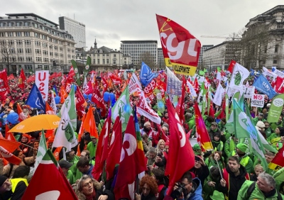 Το Βέλγιο έπαθε Ελλάδα: Χιλιάδες διαδηλωτές σε πορεία κατά της λιτότητας