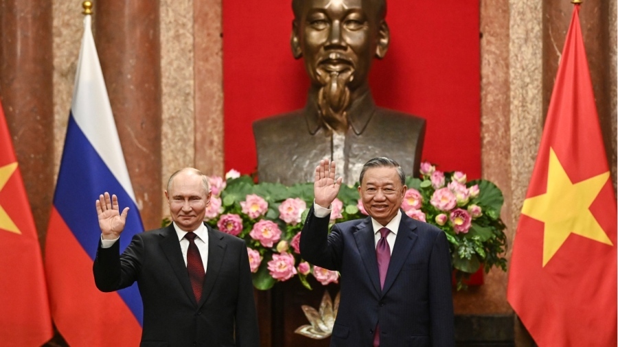 Geopolitical earthquake in Indochina - Vietnam moves away from the US, turns to Russia and China
