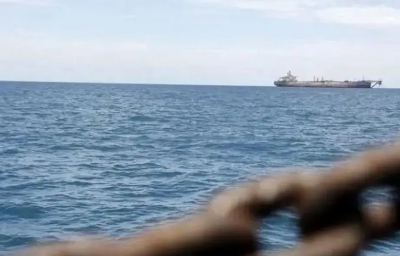 Μυστηριώδες χτύπημα σε εμπορικό πλοίο ανοικτά της Υεμένης